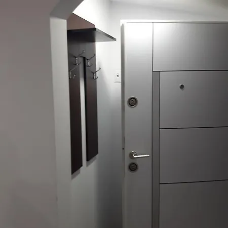 Varchev 2 Апартаменты *