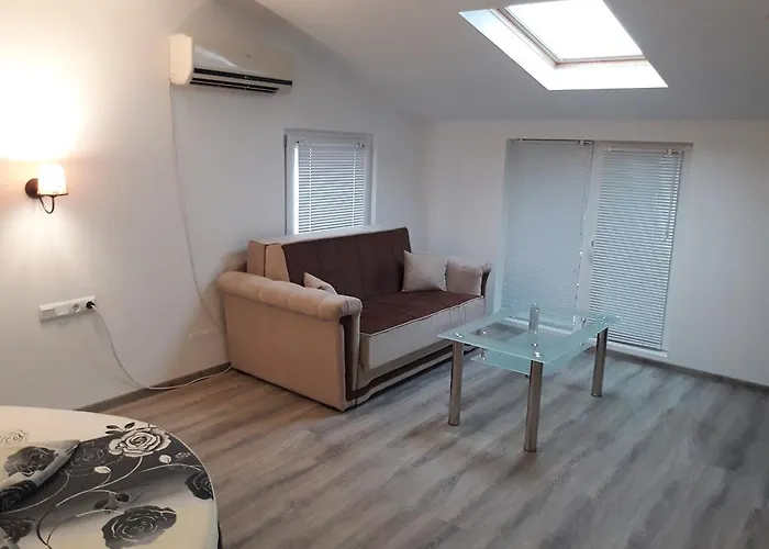 Apartament Varchev 2